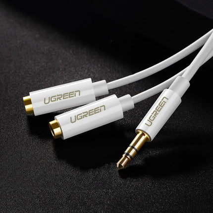 Ugreen 3.5Mm Male To 2 Female Audio Cable White